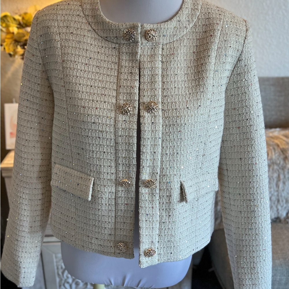 Elegant Cream Tweed Jacket - Picture 5 of 8
